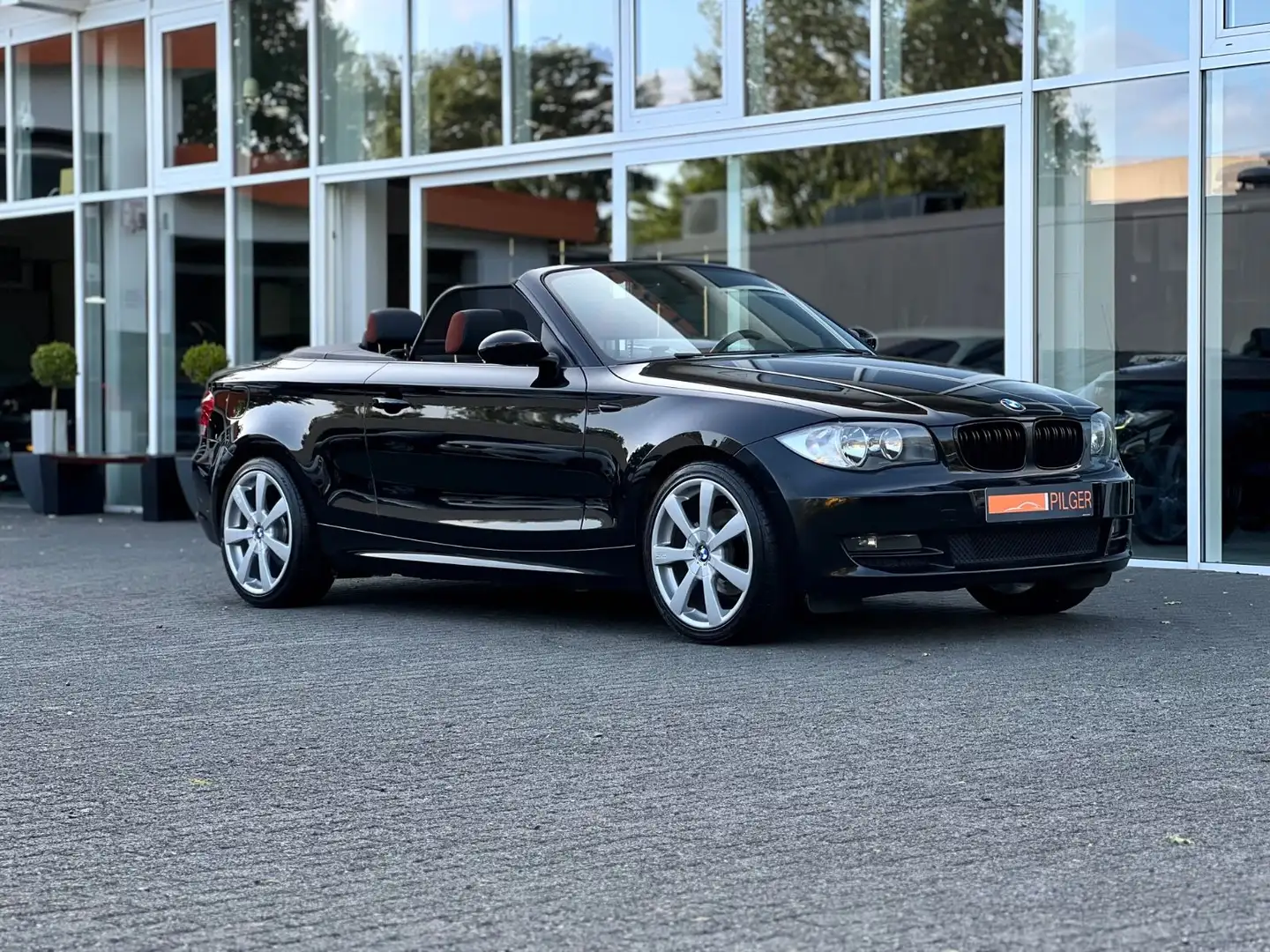BMW 118 i Cabrio M-Sport Sitze*Shz*Teilleder*Klima Nero - 2
