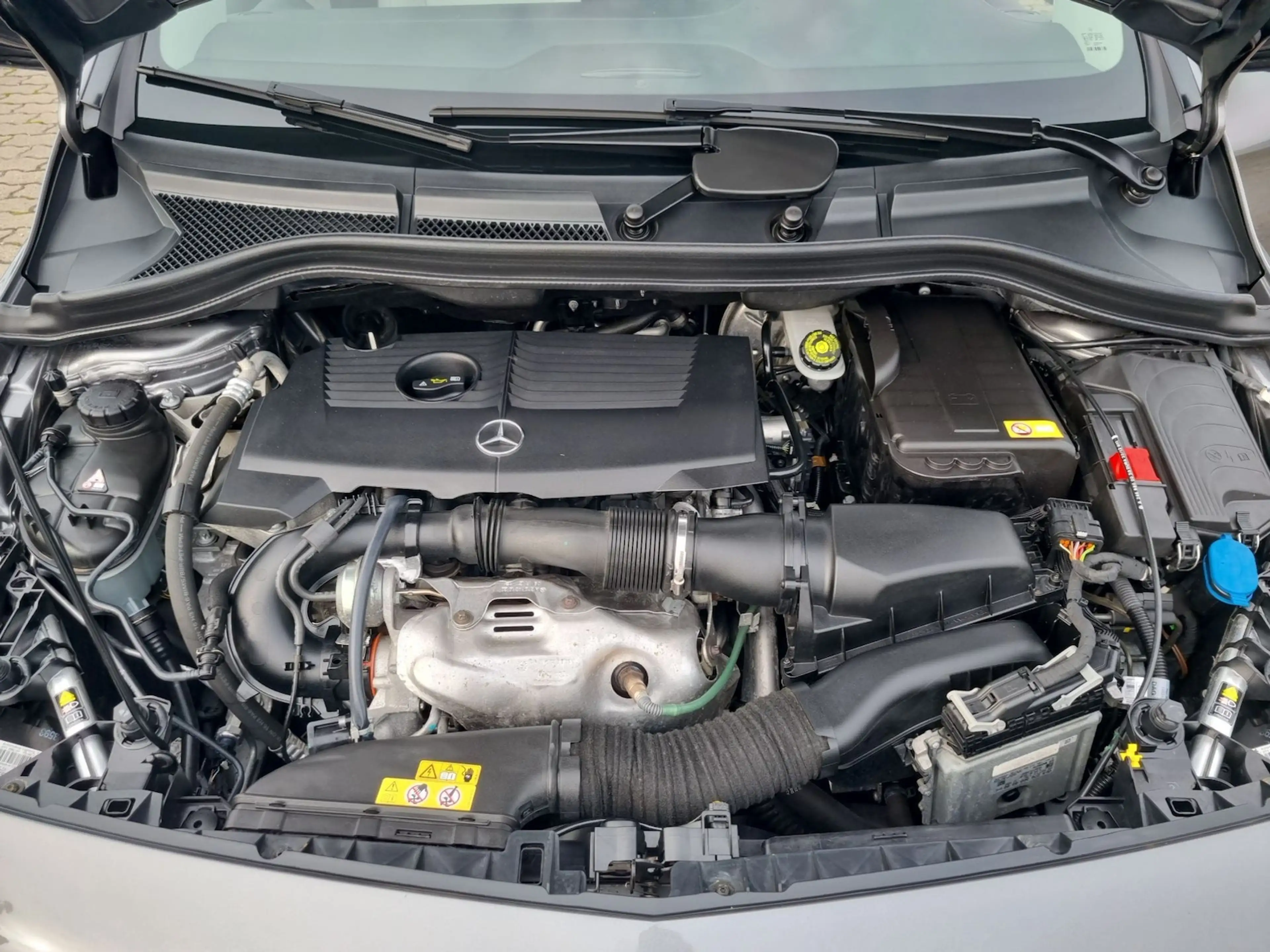 Mercedes-Benz B 200 Automatik BiXenon*Leder*Navi*Kamera*Tempomat — photo 12