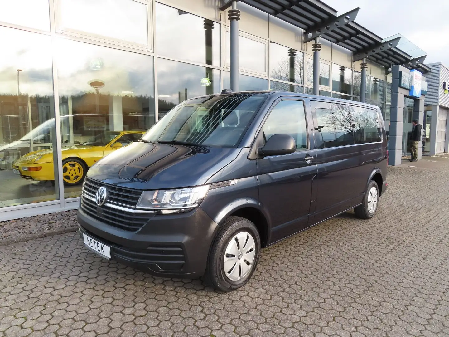 Volkswagen T6 Transporter T6.1 Kombi LR 2.0 TDI DSG NAVI SHZ PDC Blau - 1