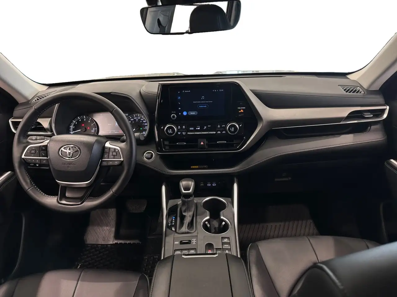 Toyota Highlander снимка Toyota Highlander