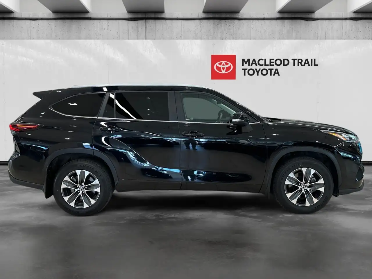 Toyota Highlander снимка Toyota Highlander