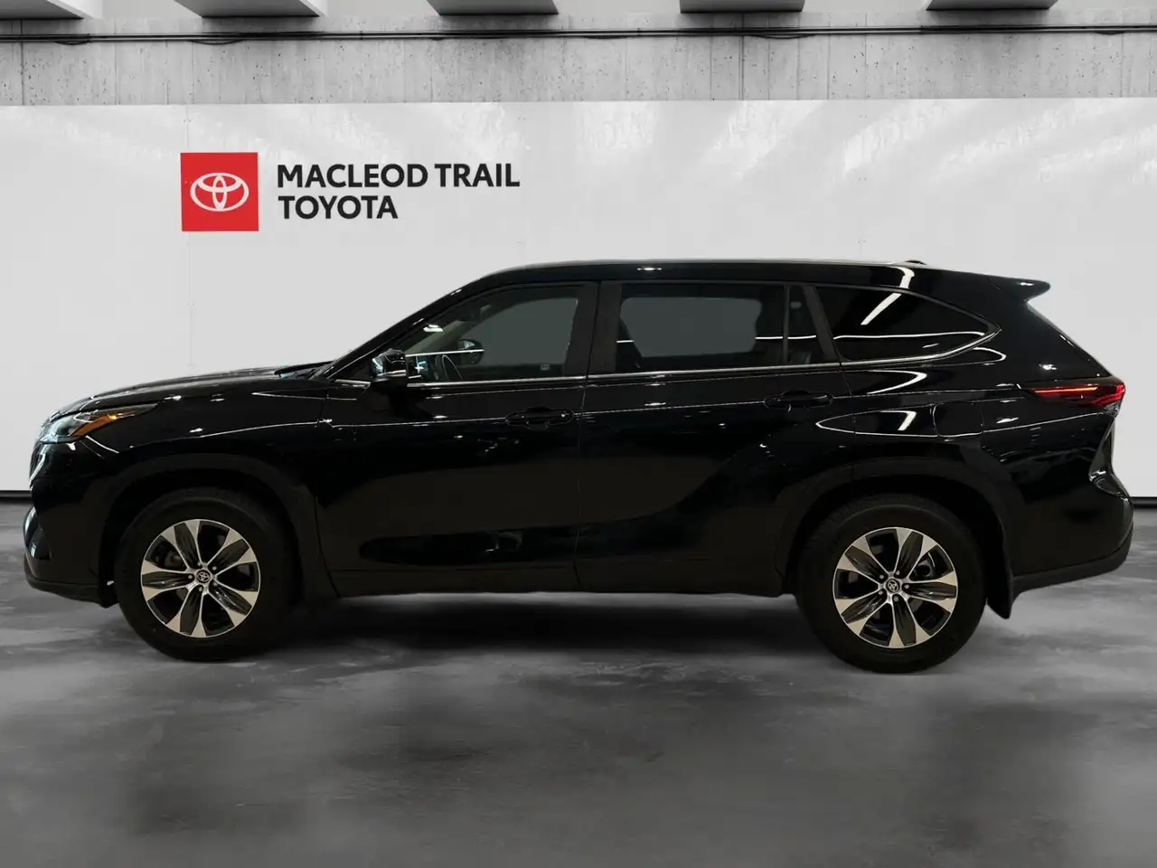 Toyota Highlander снимка Toyota Highlander