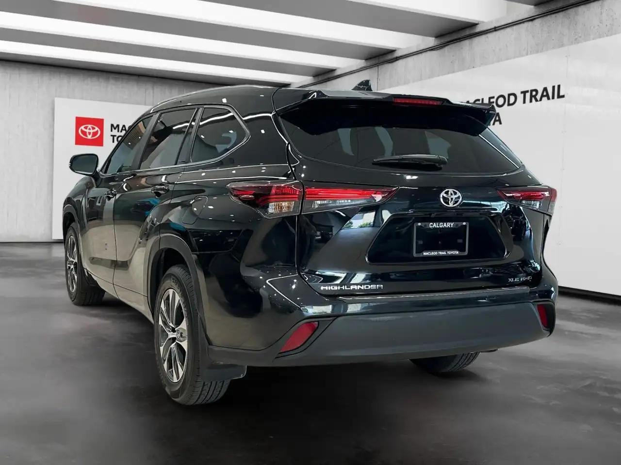 Toyota Highlander снимка Toyota Highlander