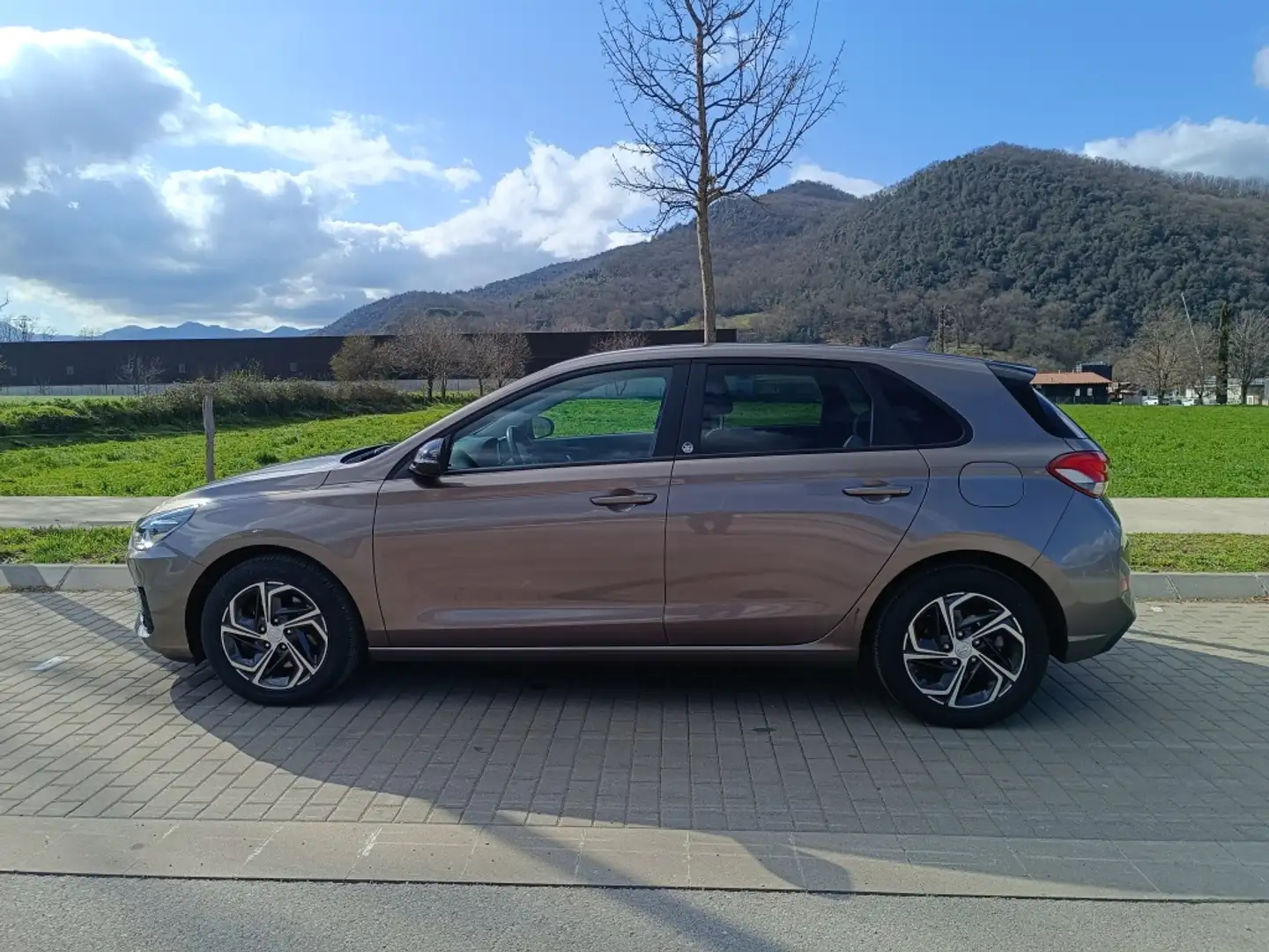 Hyundai i30 1.0 TGDI Klass 120 Braun - 2