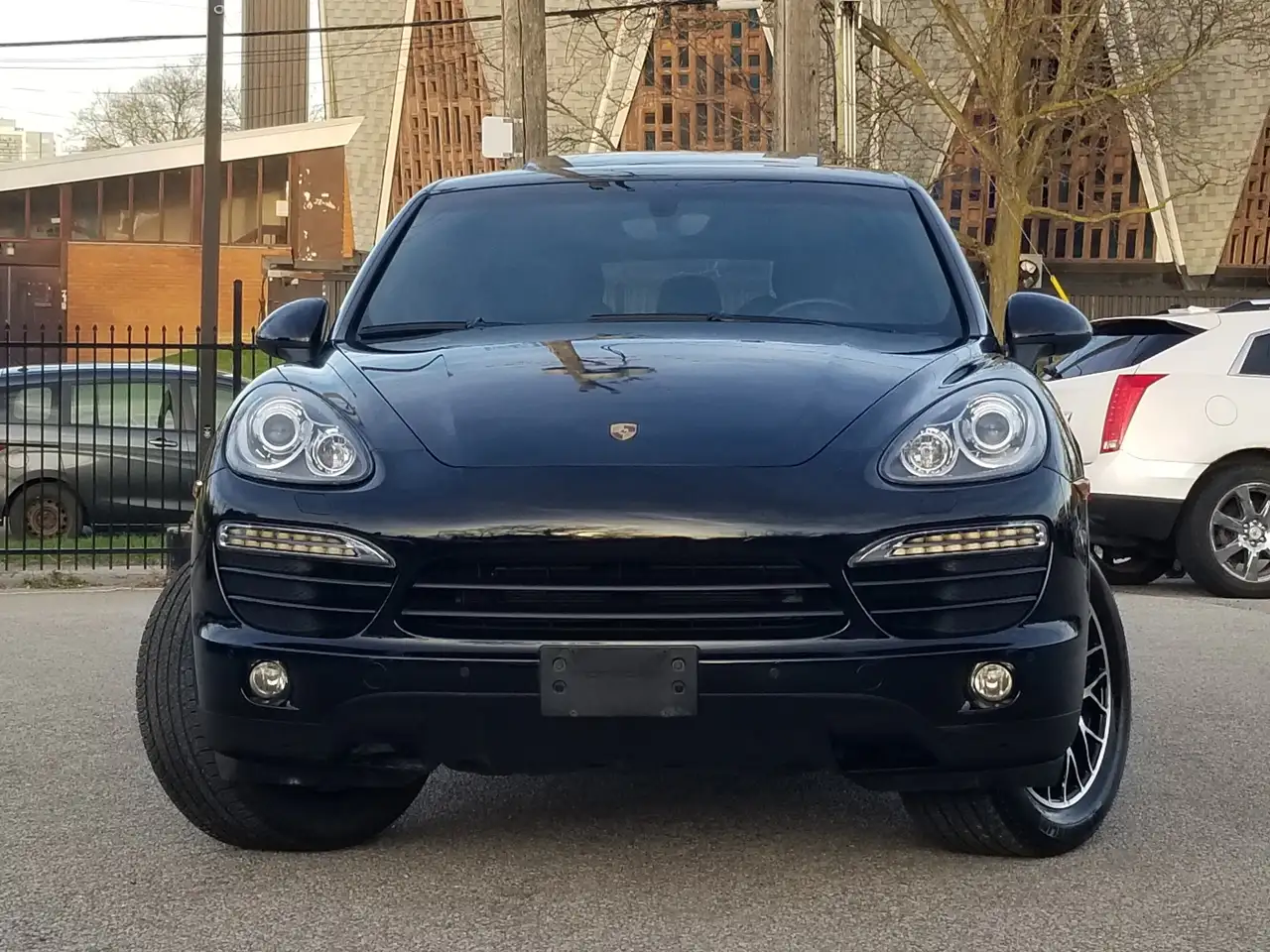Porsche Cayenne снимка Porsche Cayenne
