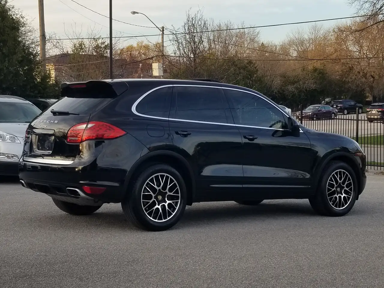 Porsche Cayenne снимка Porsche Cayenne