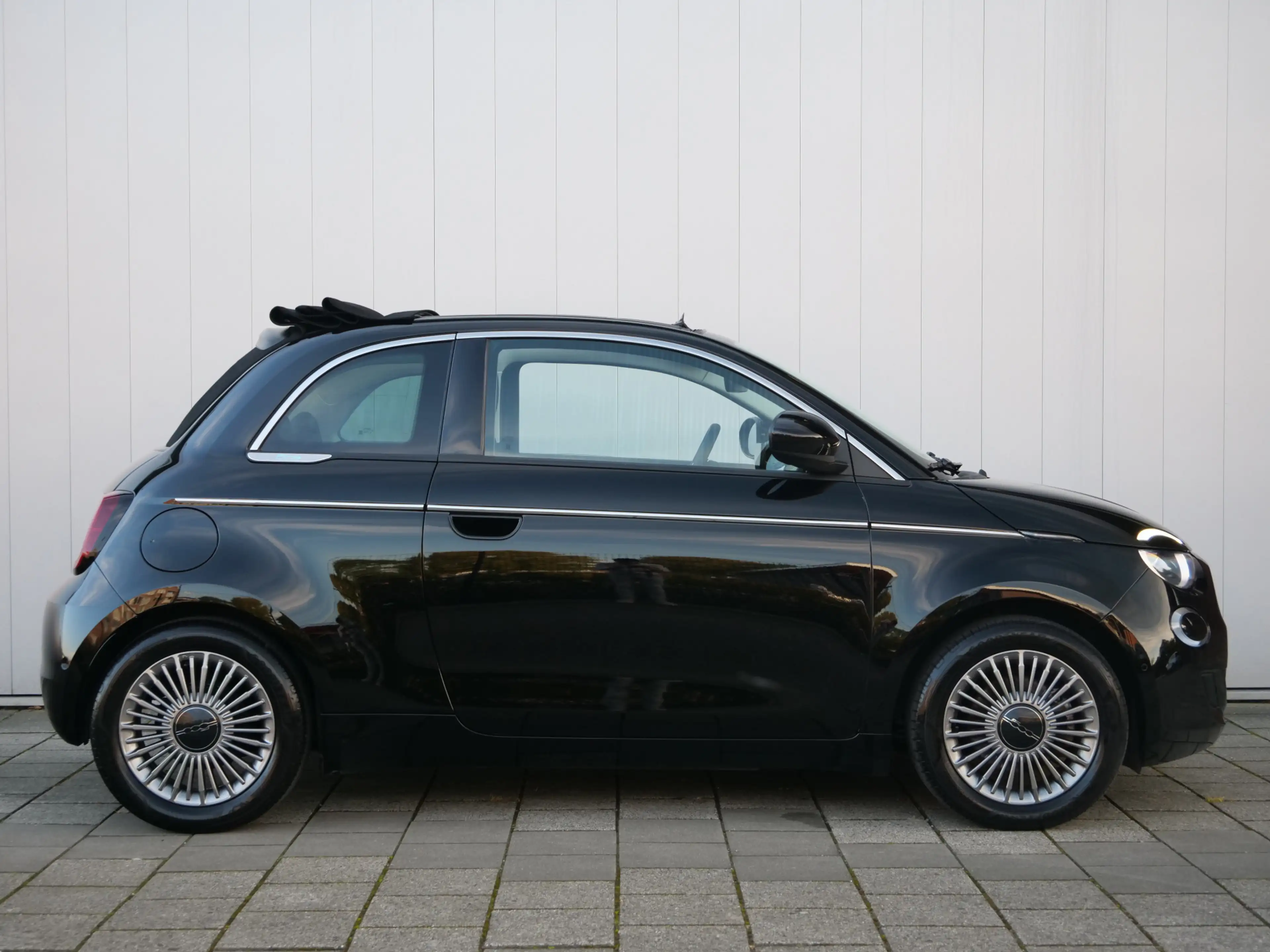 Fiat 500C Urban 42 kWh 119 Pk Automaat DAB / Apple Carplay / — photo 9