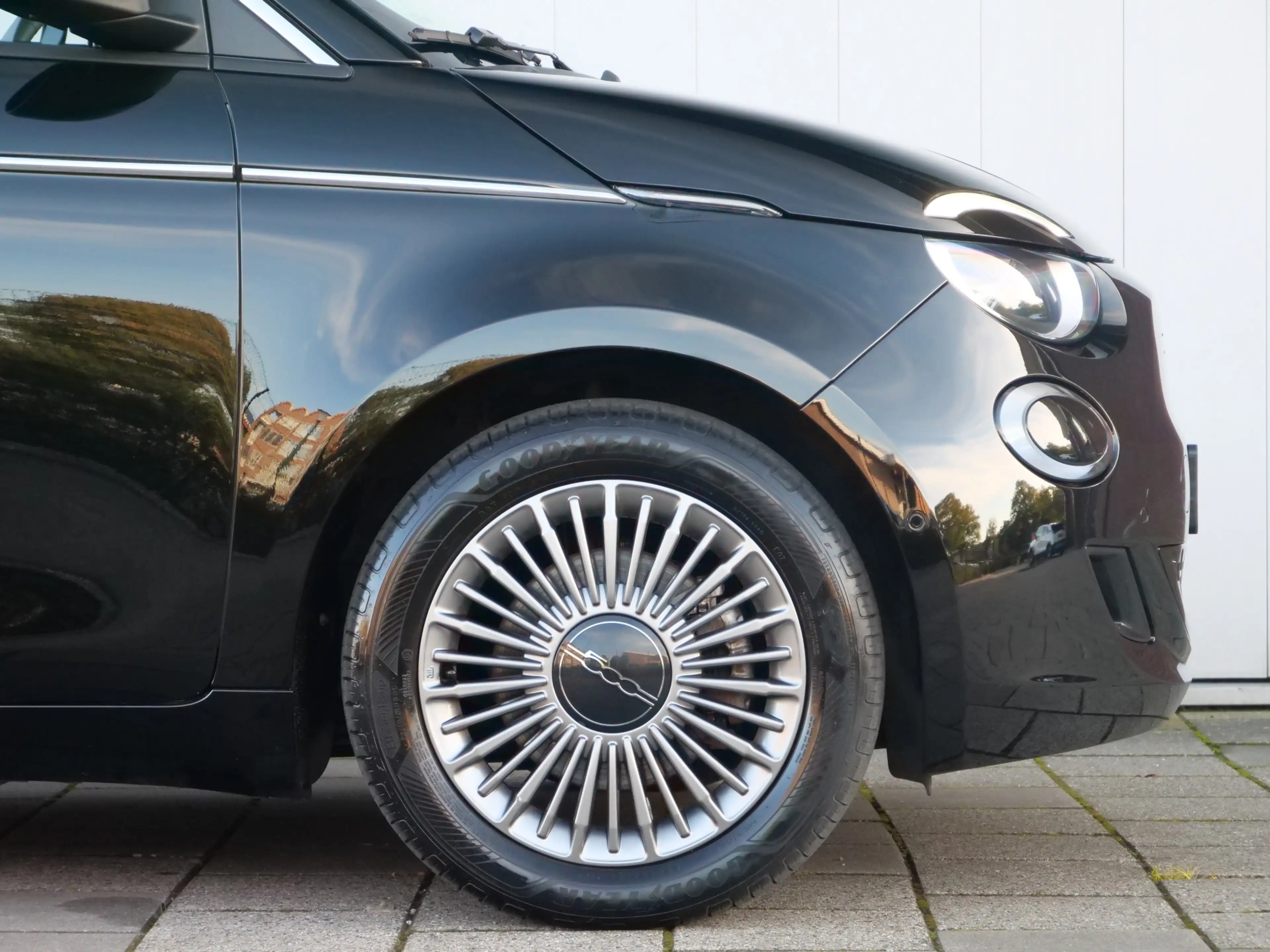 Fiat 500C Urban 42 kWh 119 Pk Automaat DAB / Apple Carplay / — photo 11