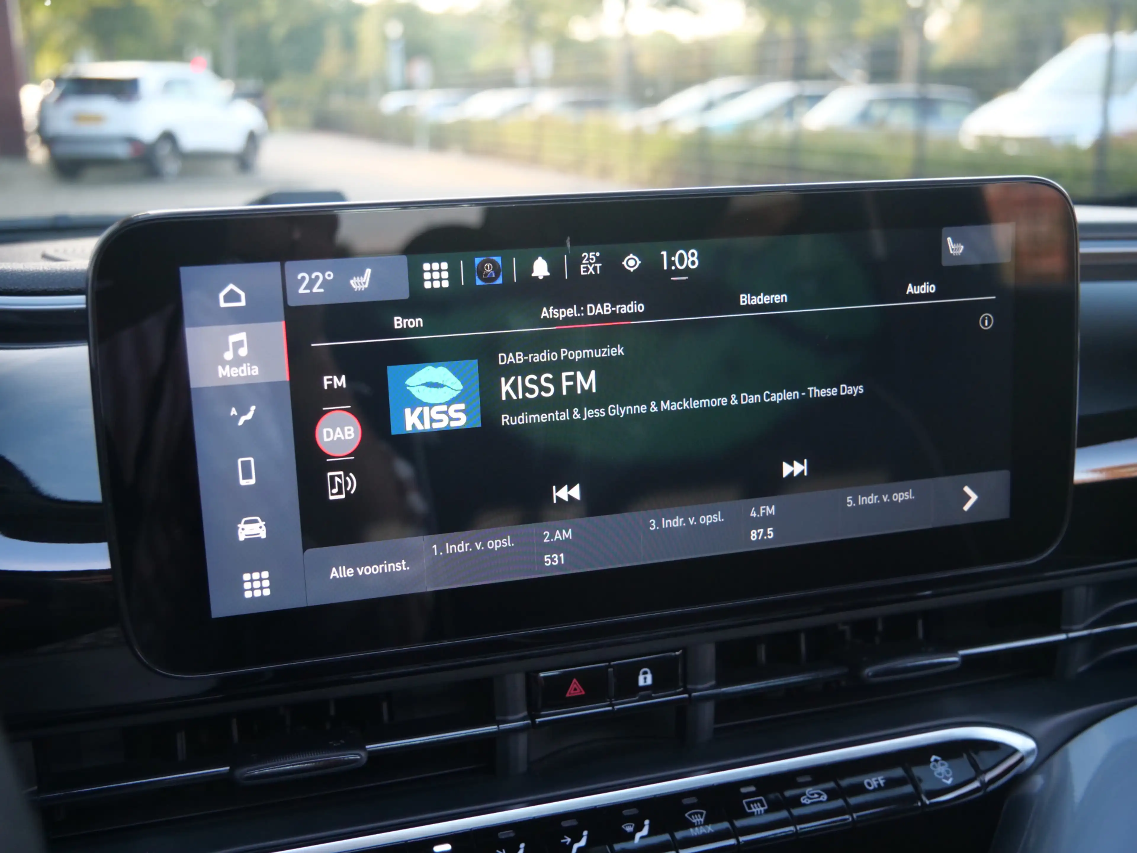 Fiat 500C Urban 42 kWh 119 Pk Automaat DAB / Apple Carplay / — photo 23