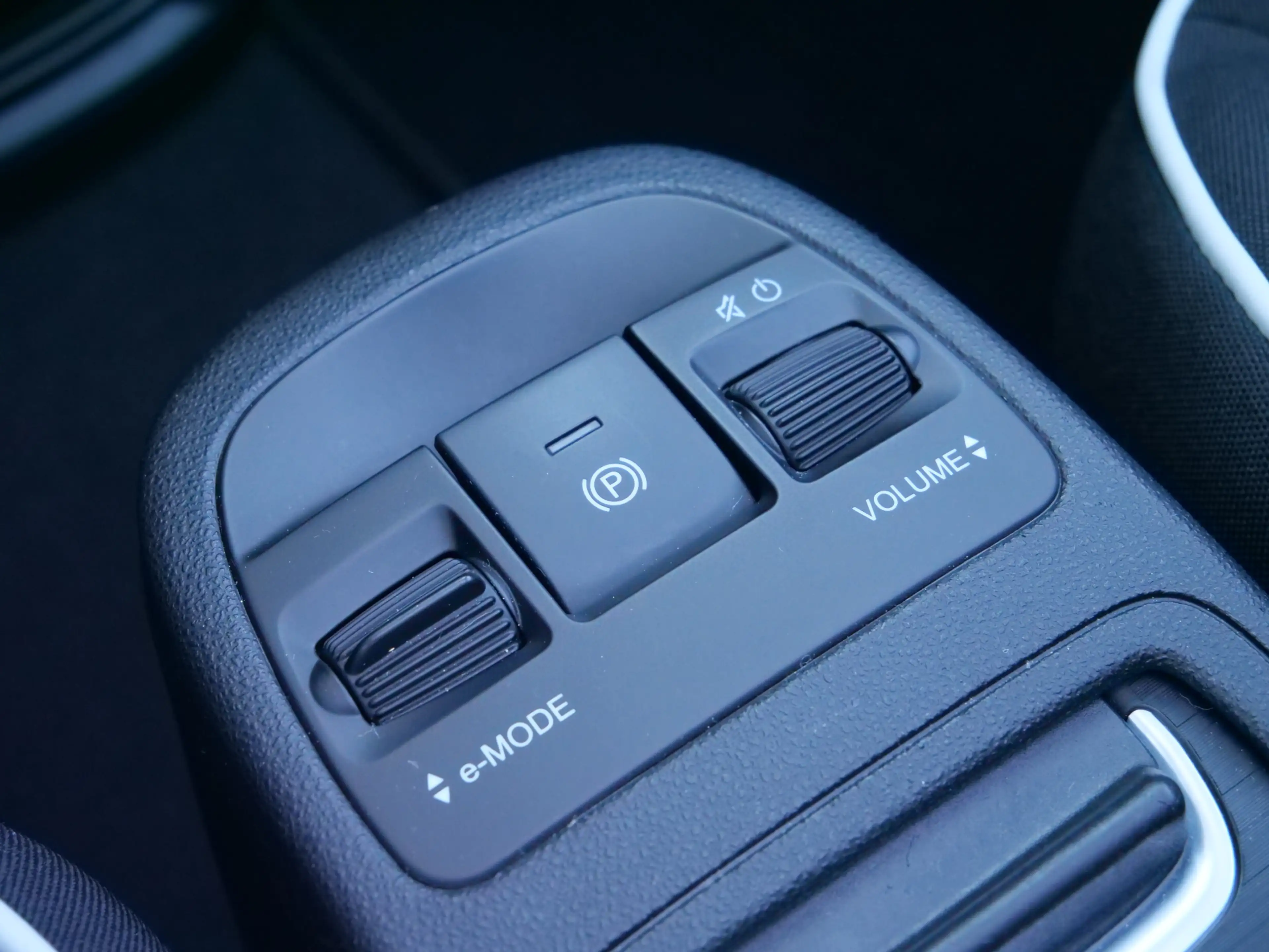 Fiat 500C Urban 42 kWh 119 Pk Automaat DAB / Apple Carplay / — photo 29