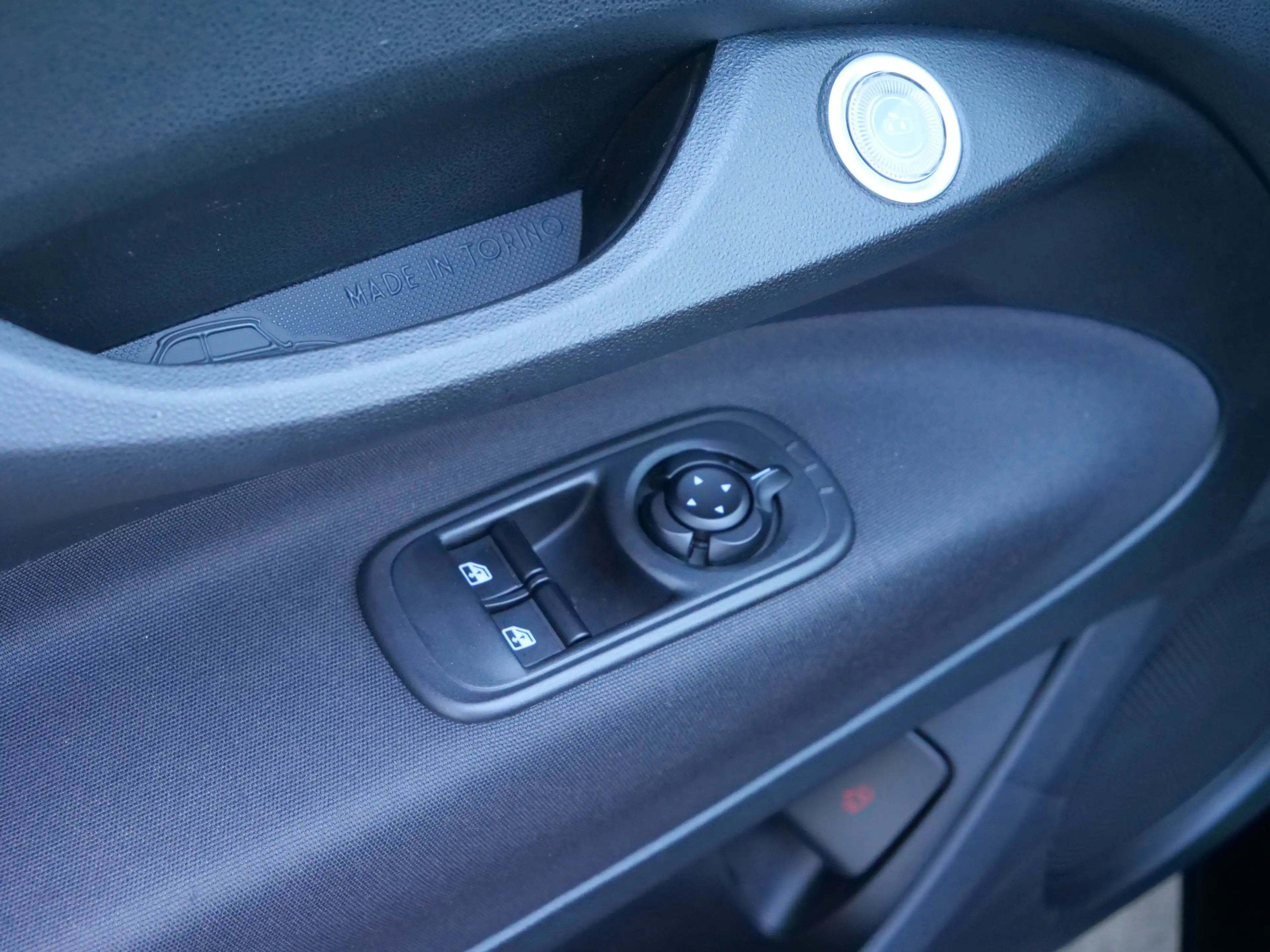 Fiat 500C Urban 42 kWh 119 Pk Automaat DAB / Apple Carplay / — photo 20