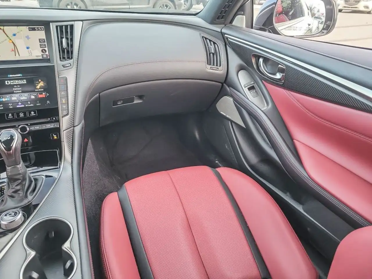 Infiniti Q60 photo Infiniti Q60
