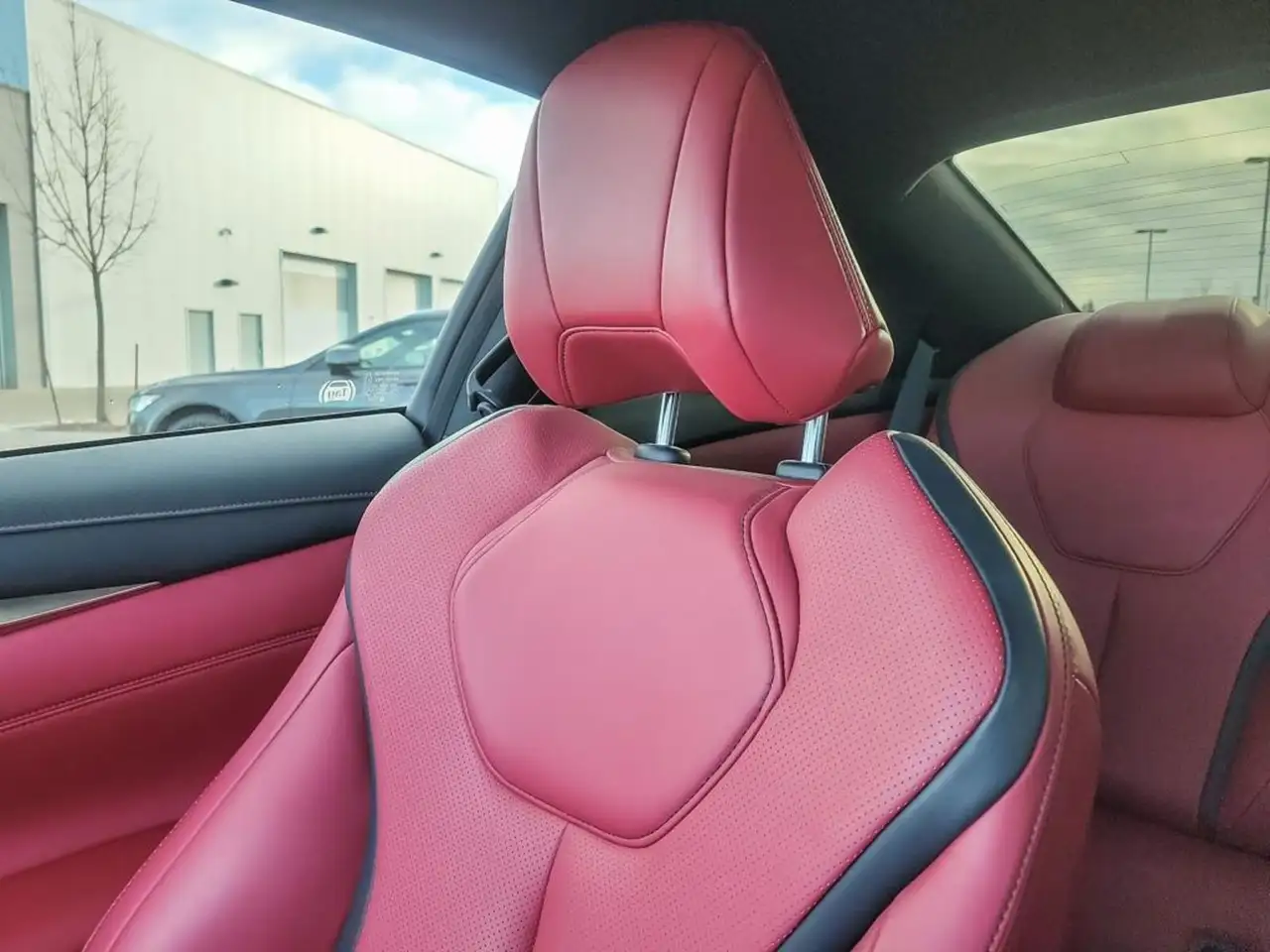 Infiniti Q60 photo Infiniti Q60
