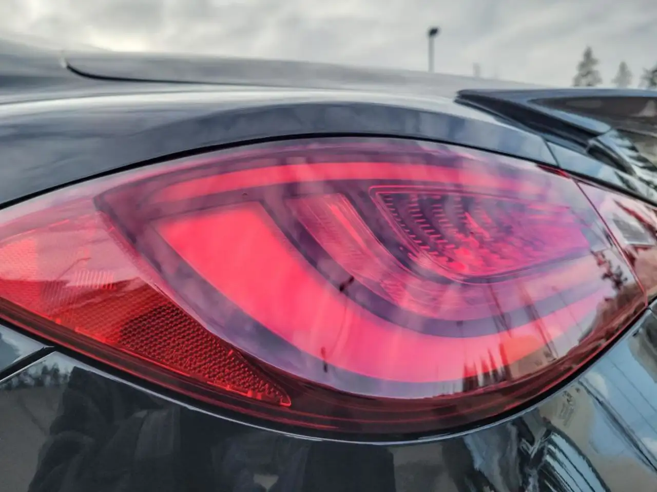 Infiniti Q60 photo Infiniti Q60