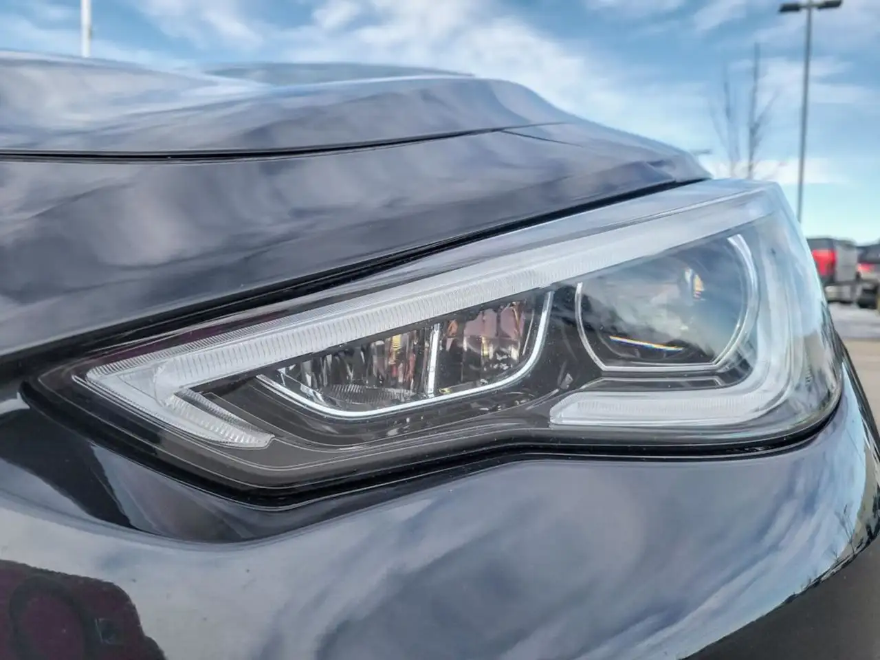Infiniti Q60 photo Infiniti Q60