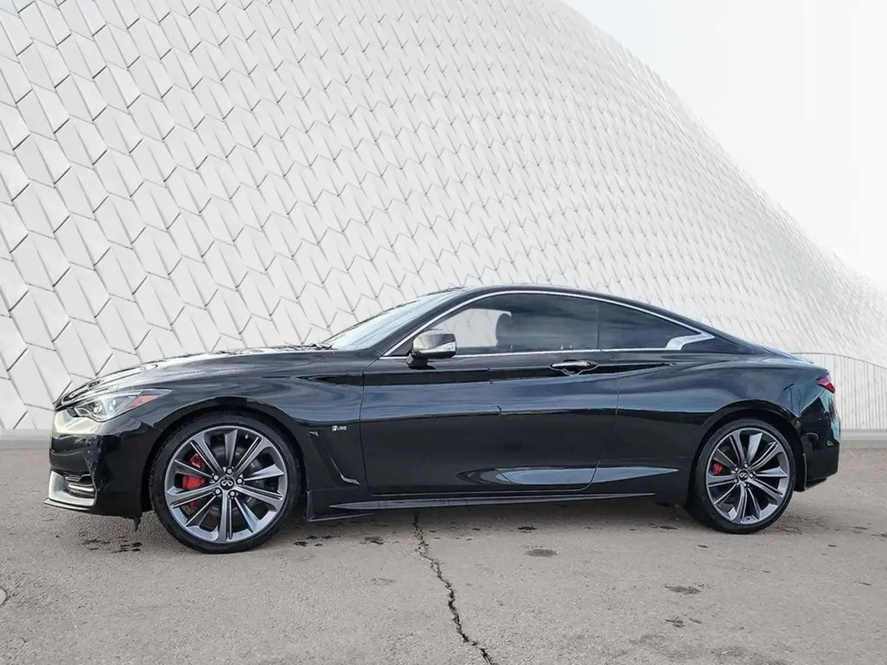 Infiniti Q60 photo Infiniti Q60