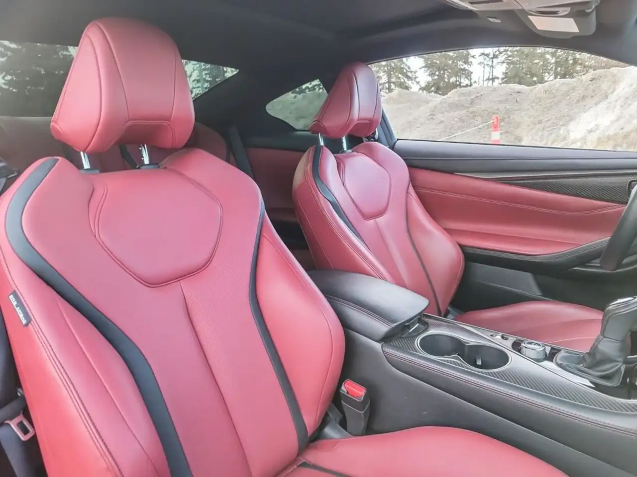 Infiniti Q60 photo Infiniti Q60