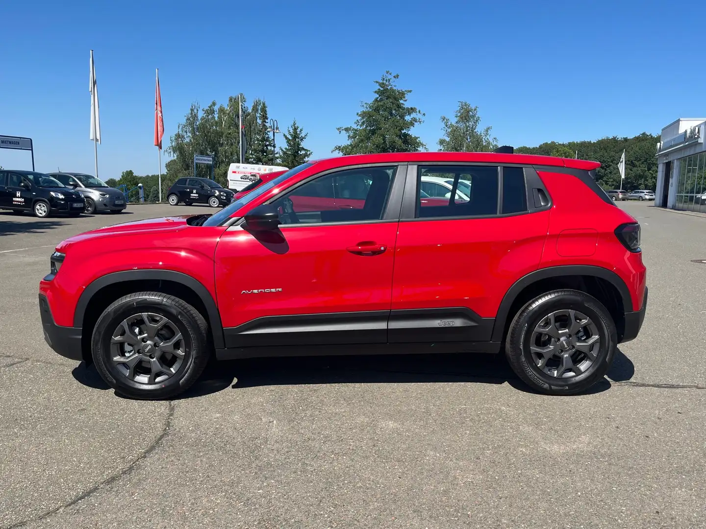 Jeep Avenger 1.2 74 KW Longitude + Winterpaket Rood - 2