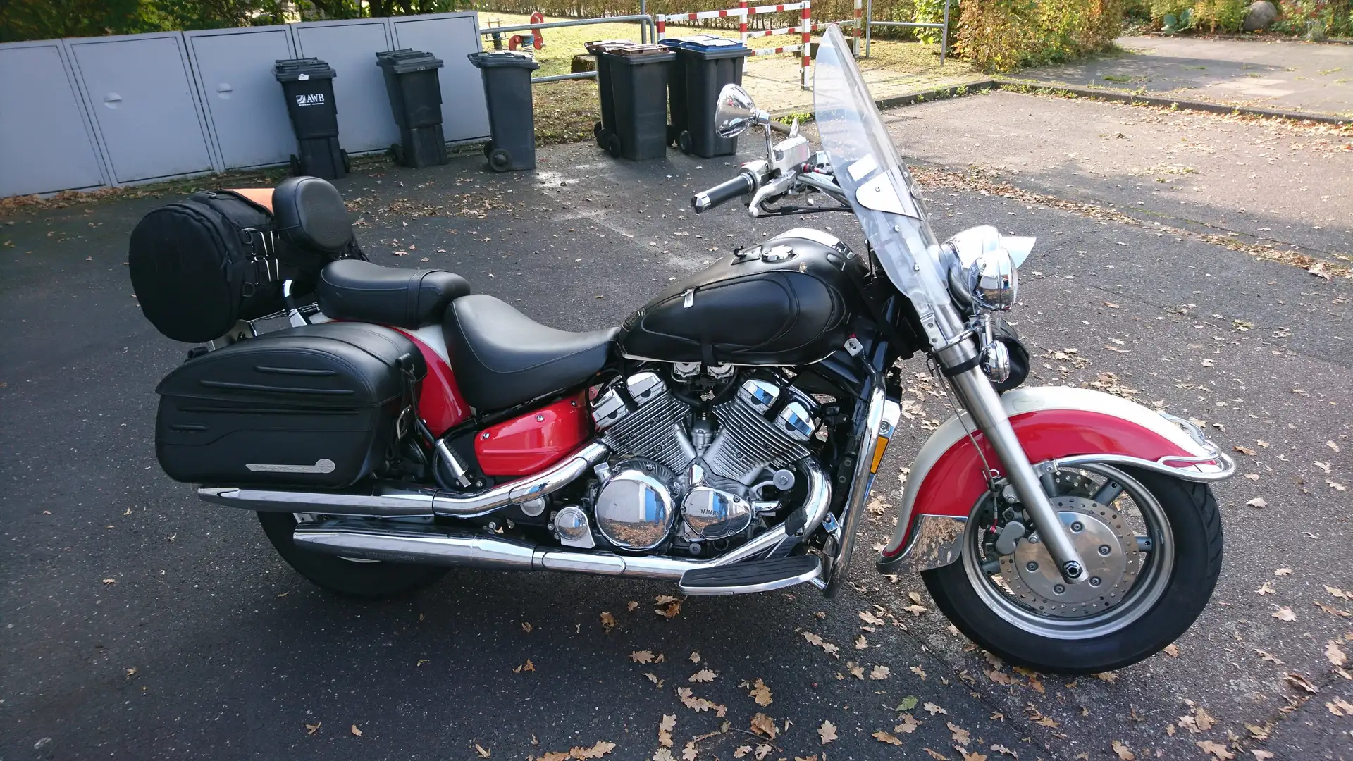 Yamaha XVZ 1300 ROYAL STAR Rot - 1