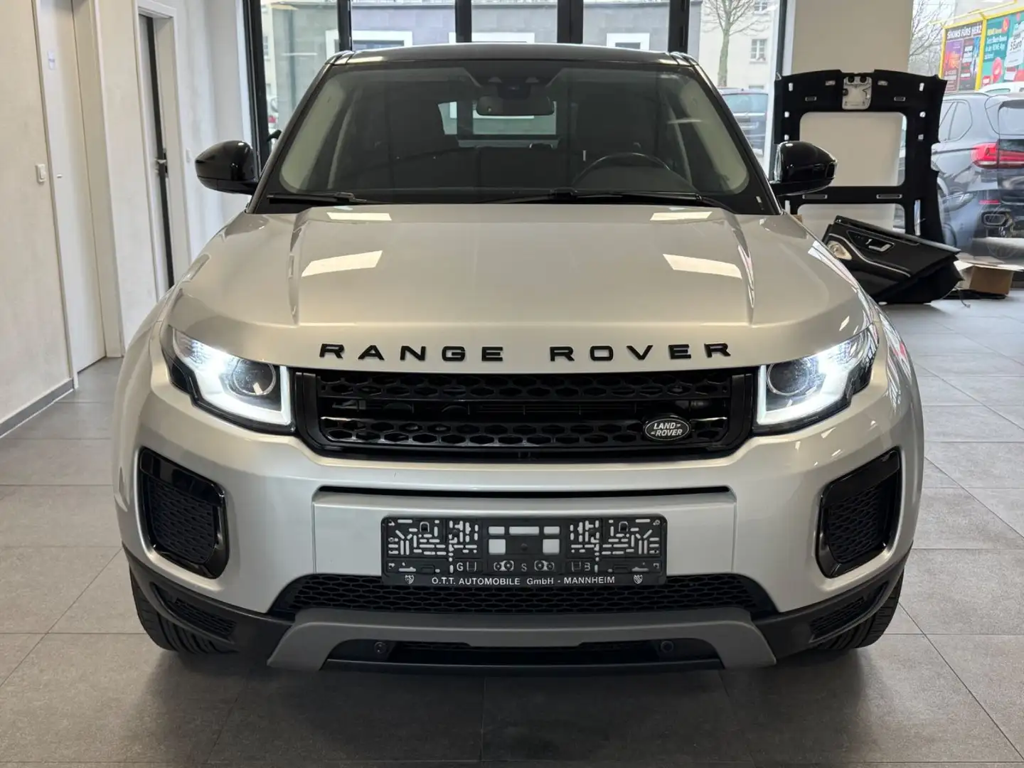 Land Rover Range Rover Evoque 2.0-PDC-Navi-SHZ- Plateado - 2