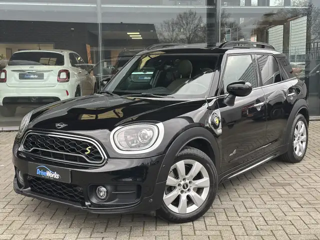 MINI Cooper SE Countryman Mini 2.0 ALL4 Chili | Leer | Panorama | Key-less |