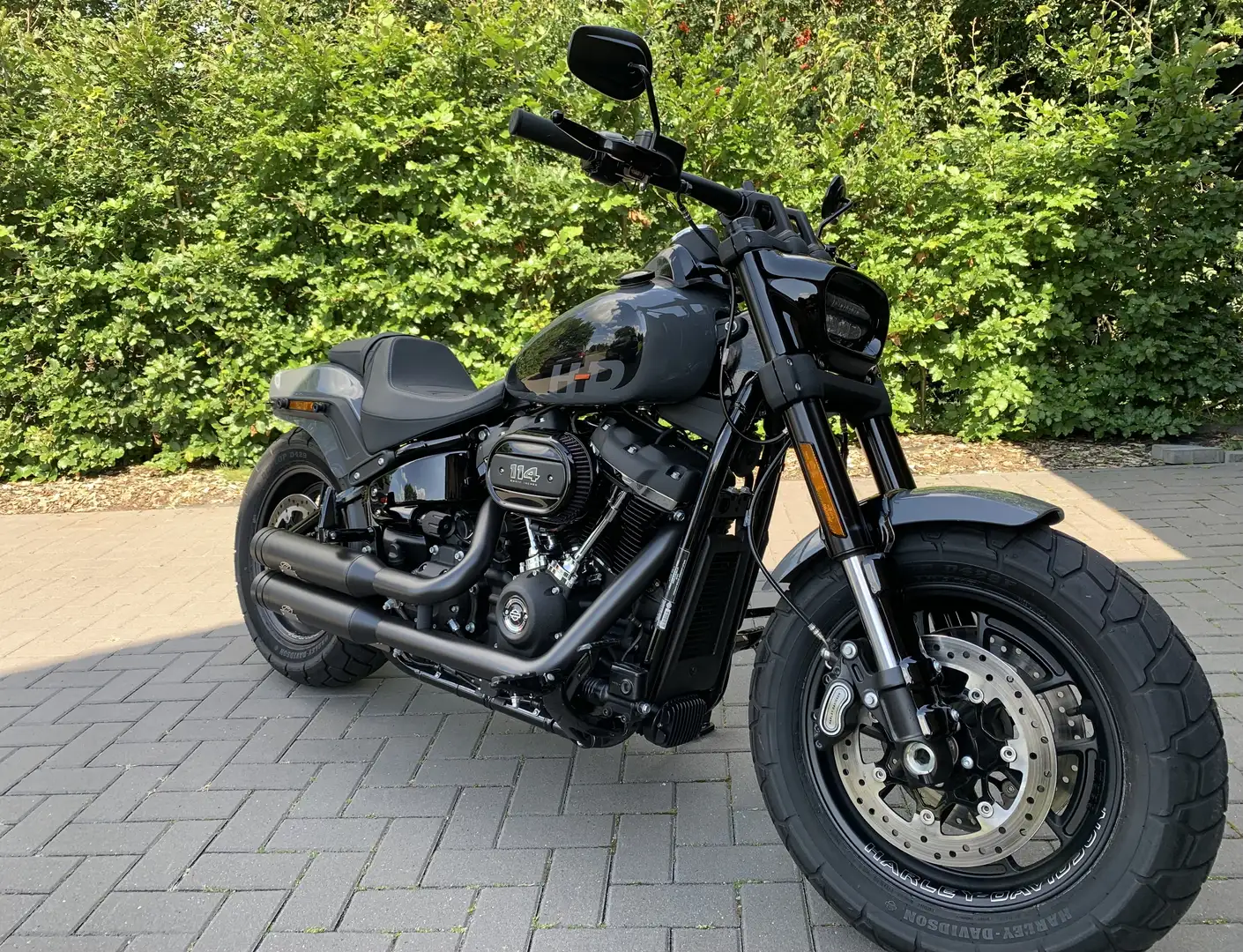 Harley-Davidson Fat Bob | 5HD | Jekill & Hyde Šedá - 1