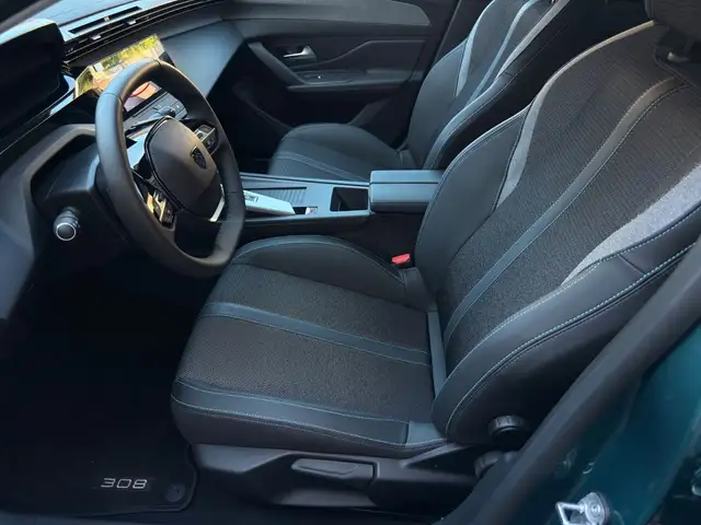 Peugeot 308 view 10