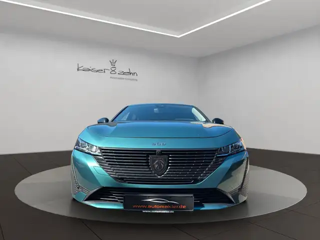 Peugeot 308 view 4