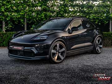 4 EV | 22" | Panodak | BOSE | Head-Up Display | Porsche Innodrive | Matrix LED | 360 Camera