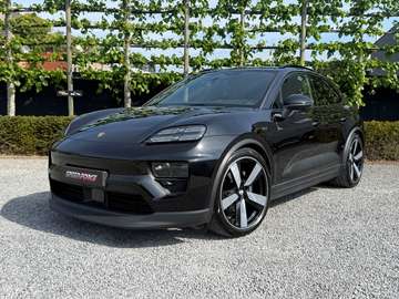 4 EV | 22" | Panodak | BOSE | Head-Up Display | Porsche Innodrive | Matrix LED | 360 Camera
