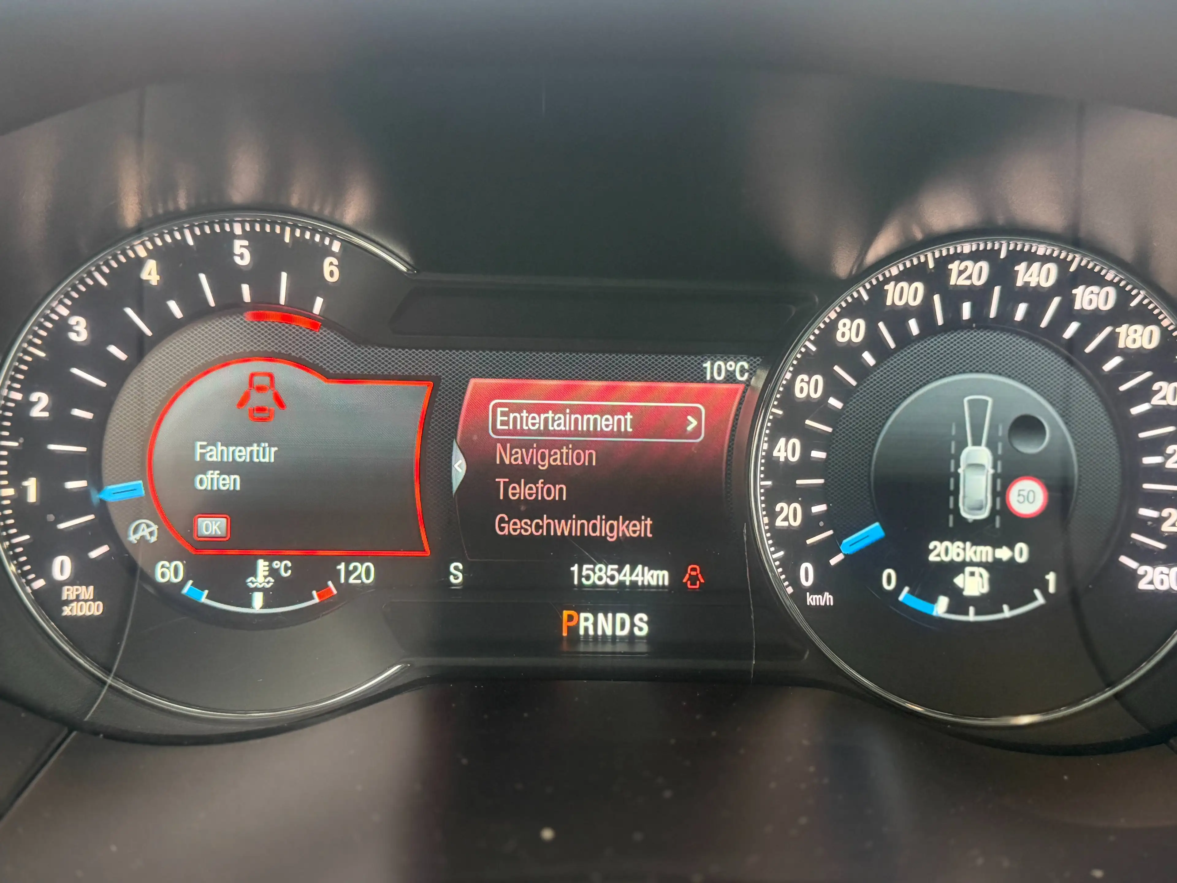 Ford S-Max Titanium — photo 10