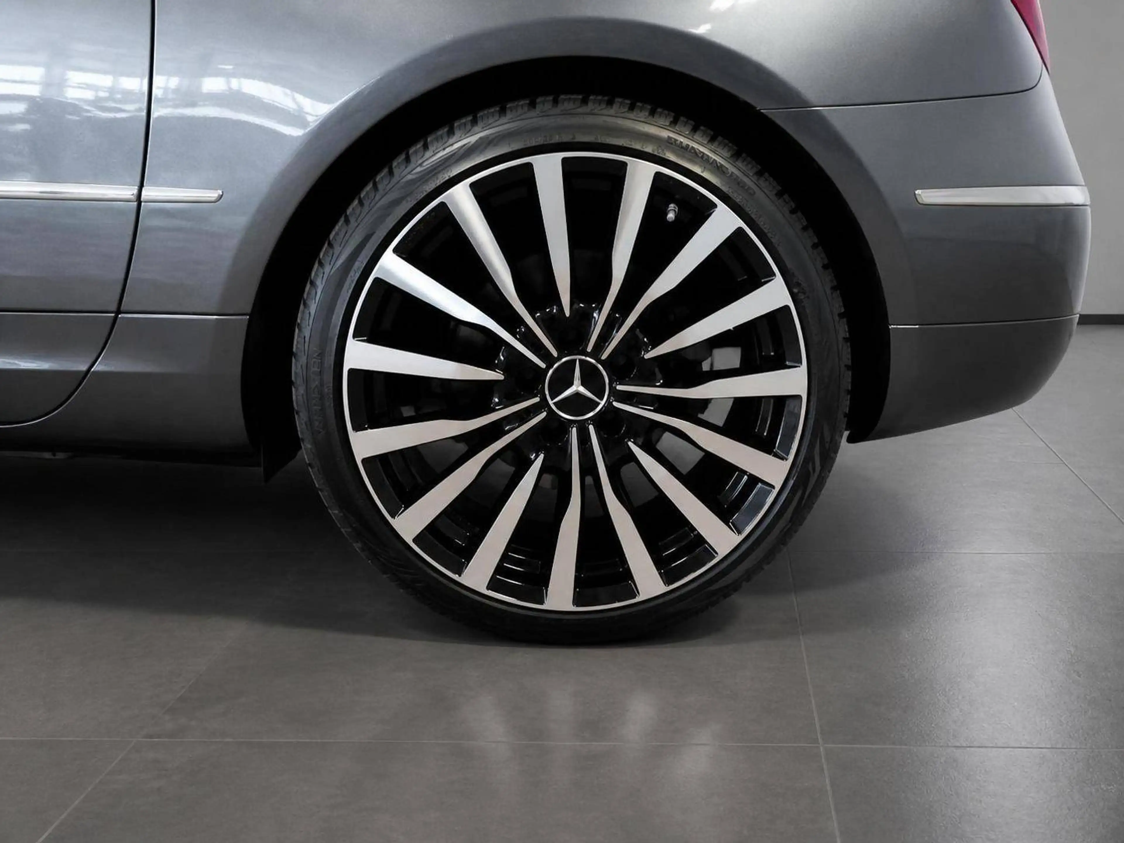 Mercedes-Benz E 350 E 350 Coupe BlueTEC/d*LED+Pano+SHgpfl+TMP+Kamera — photo 5