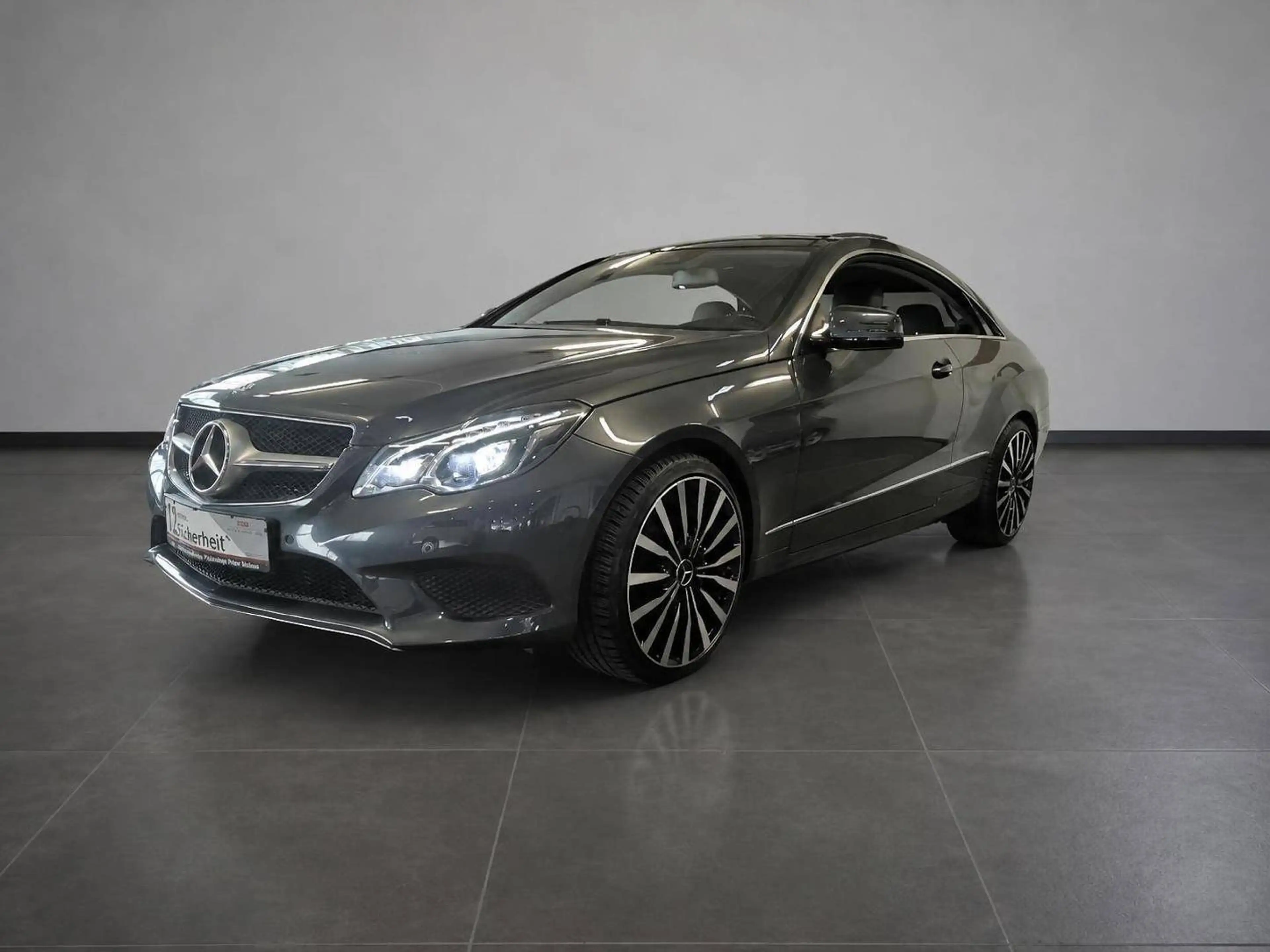 Mercedes-Benz E 350 E 350 Coupe BlueTEC/d*LED+Pano+SHgpfl+TMP+Kamera