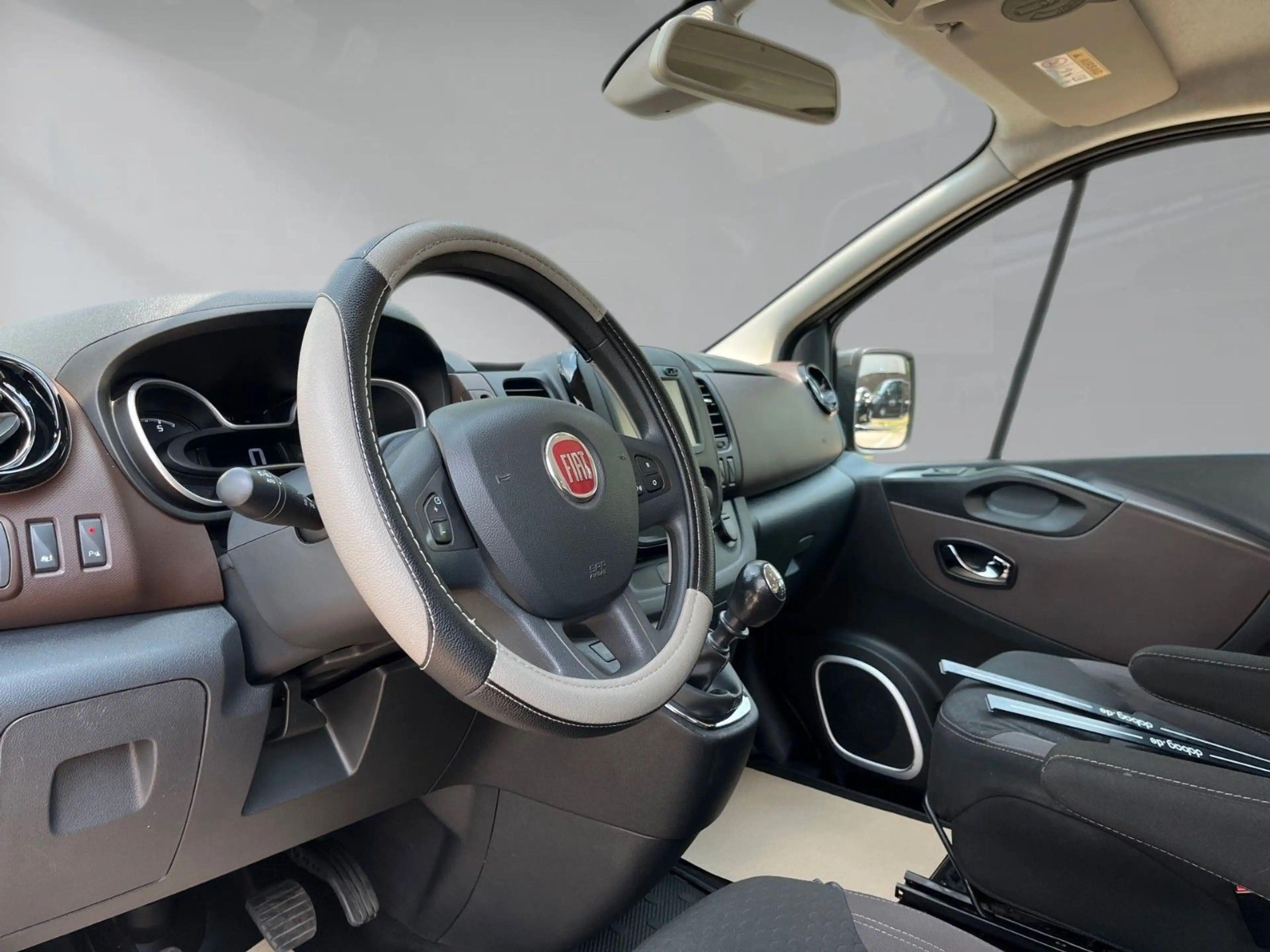 Fiat Talento Kombi L1H1 Family 8-Sitzer — photo 11