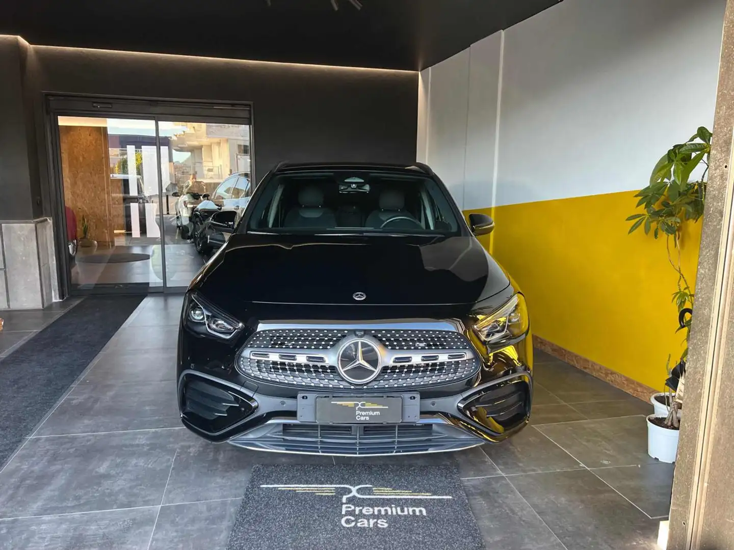 Mercedes-Benz GLA 200 d Automatic AMG Line Advanced Plus Noir - 1