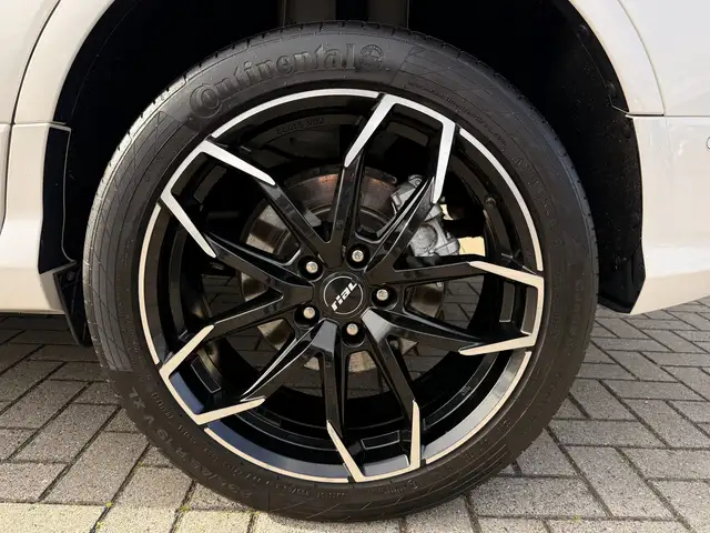 Ford Kuga view 11