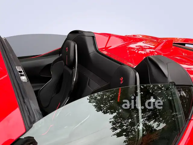 Ferrari SF90 Stradale view 11