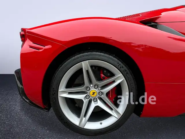 Ferrari SF90 Stradale view 5