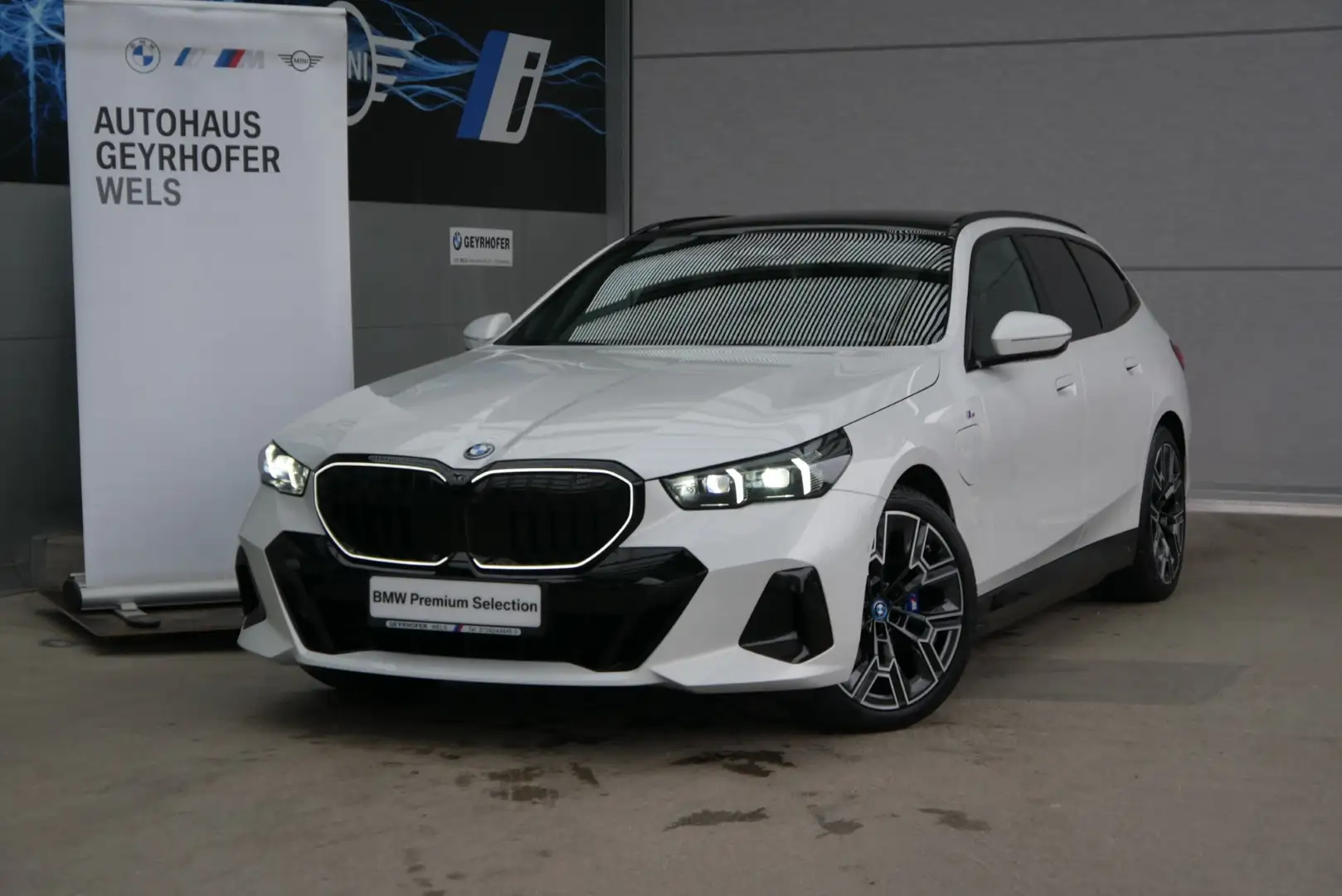 BMW 530 e xDrive Weiß - 2