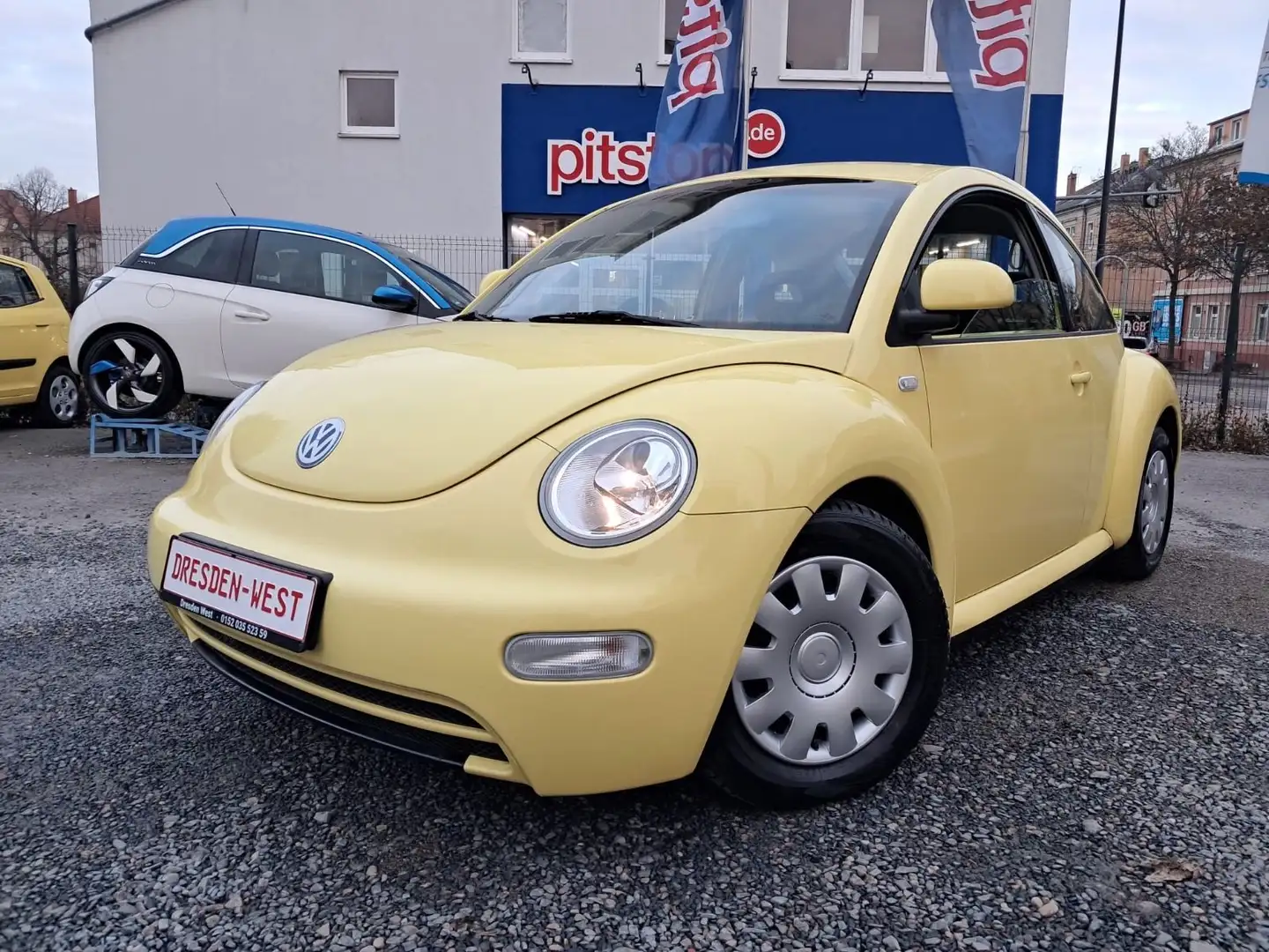 Volkswagen New Beetle Lim. 2.0 Gelb - 1