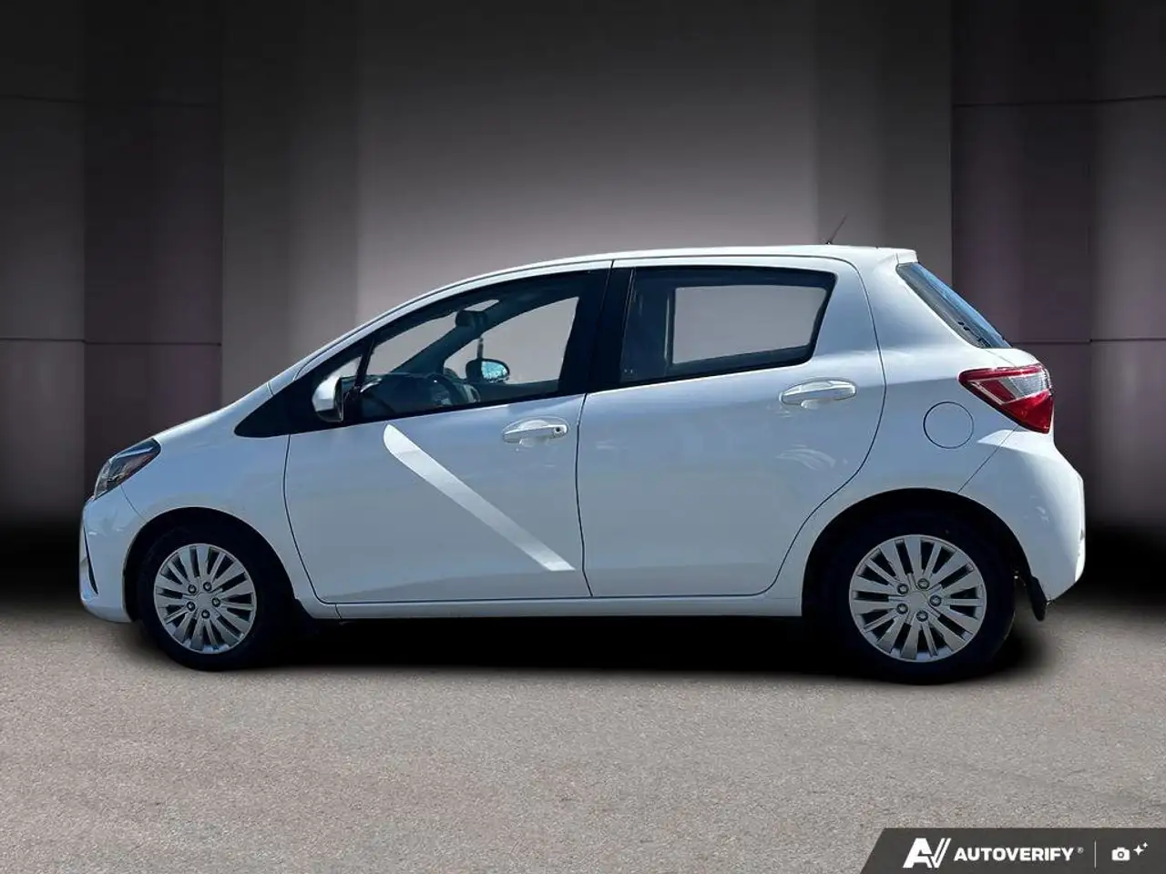 Toyota Yaris снимка Toyota Yaris