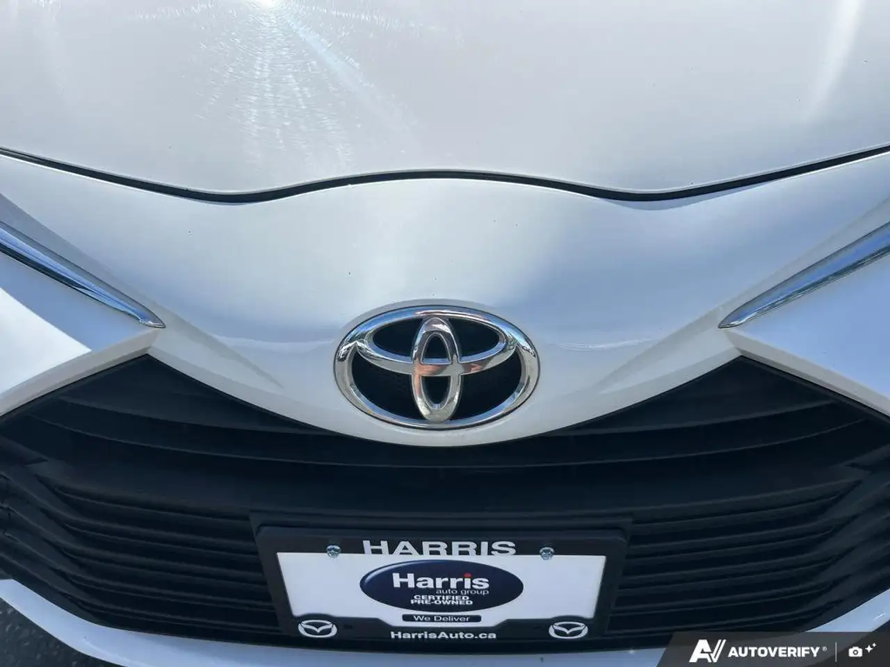 Toyota Yaris снимка Toyota Yaris