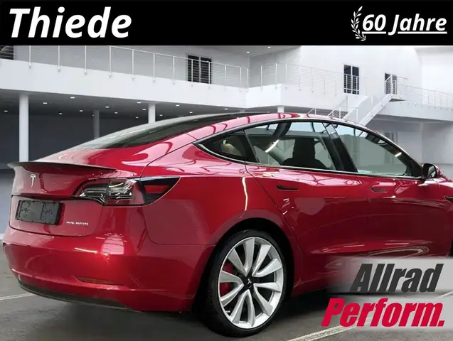 Tesla Model 3 PERFORMANCE DUAL-MOTOR NAVI/LED/SH/DAB+