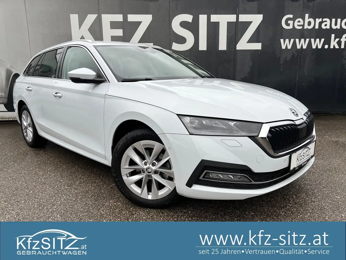 Skoda Octavia Combi 2,0 TDI Style DSG | €45.000 Weiß - 1