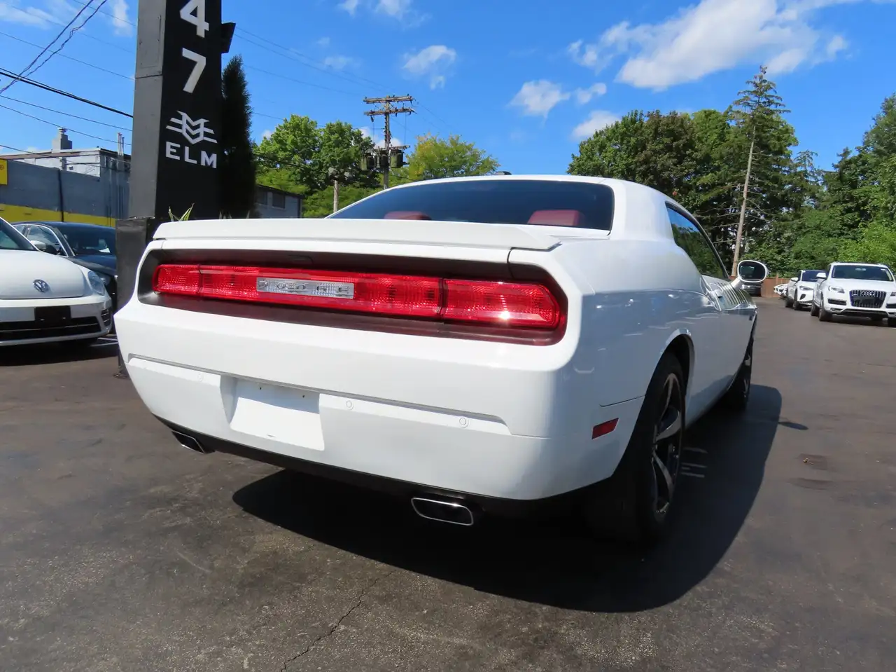 Dodge Challenger снимка Dodge Challenger