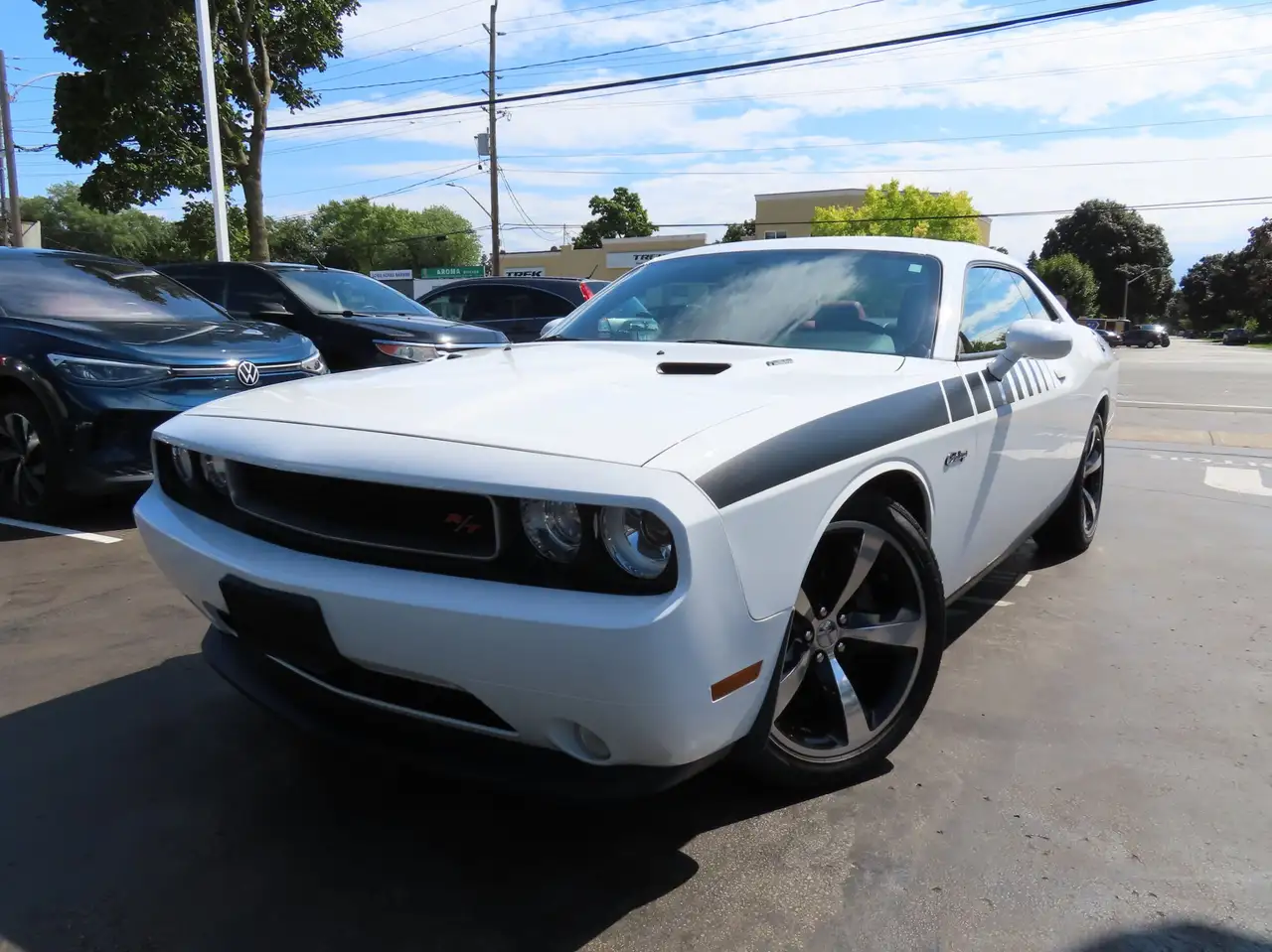 Dodge Challenger снимка Dodge Challenger