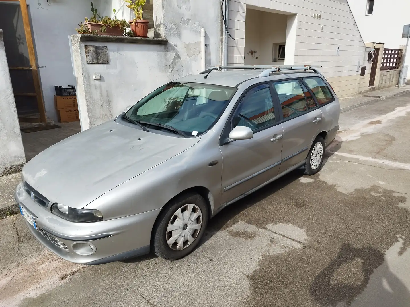 Fiat Marea Marea Weekend Weekend 1.9 jtd ELX 110cv Gris - 1