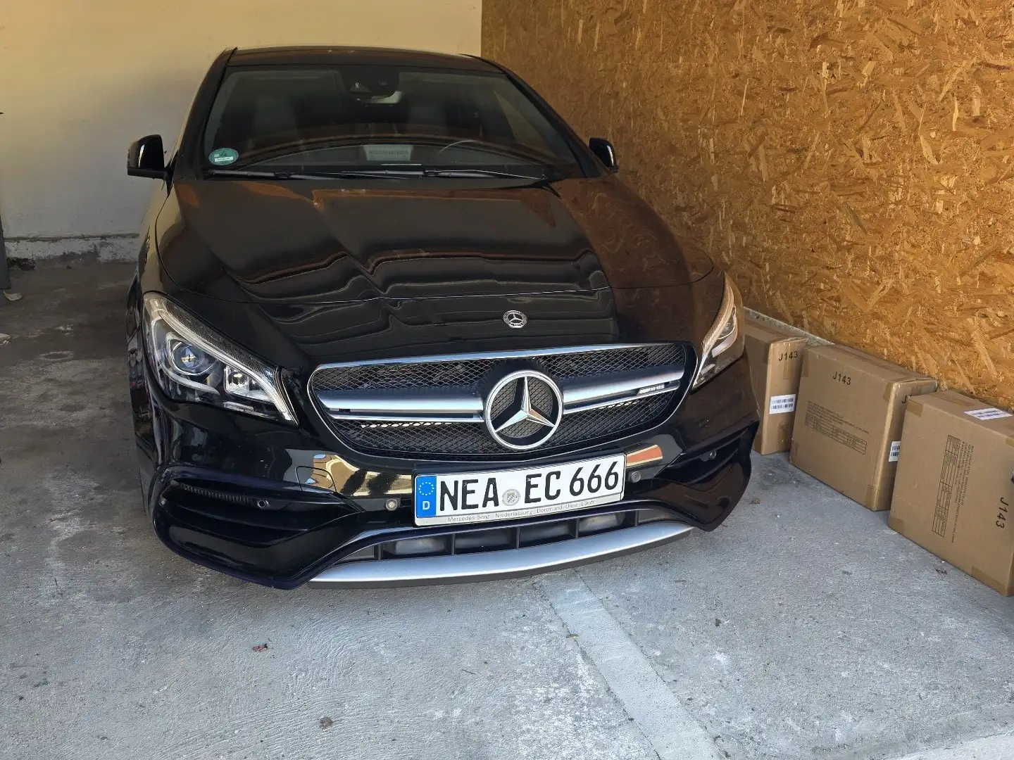 Mercedes-Benz CLA 45 AMG CLA 45 AMG 4Matic (117.352) Černá - 2