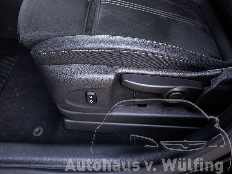 Opel Crossland Ultimate Paket +WINTER-PAKET-ALCANTARA+ALLWETTER+GARANTIE+ — photo 12