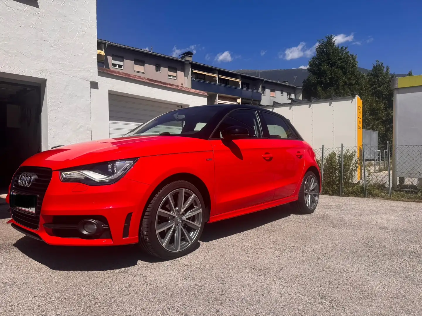 Audi A1 SB 1,2 TFSI Limited Rot - 2